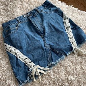 Denim skirt ☀️